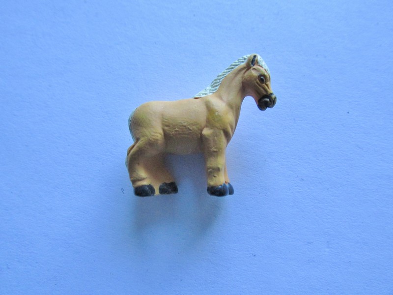 (image for) Horse Palomino Ceramic bead